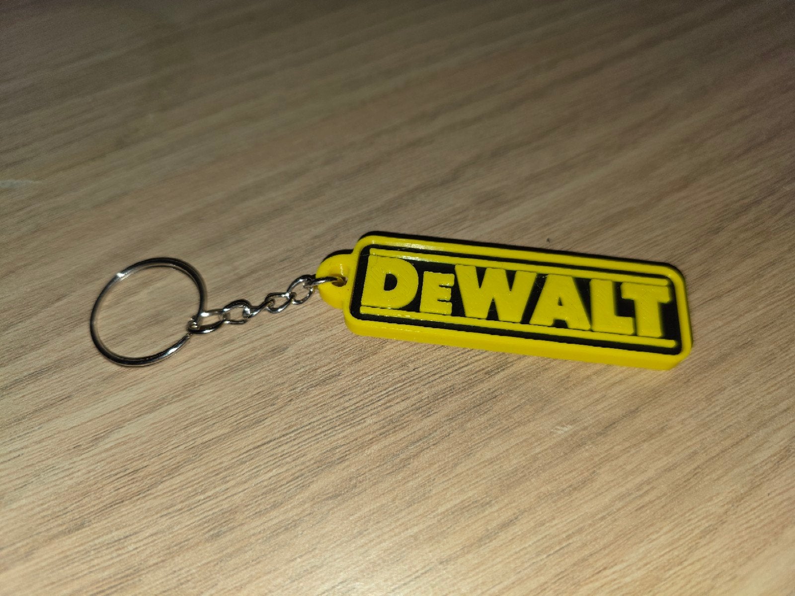 DeWalt sleutelhanger - Geel met zwart logo
