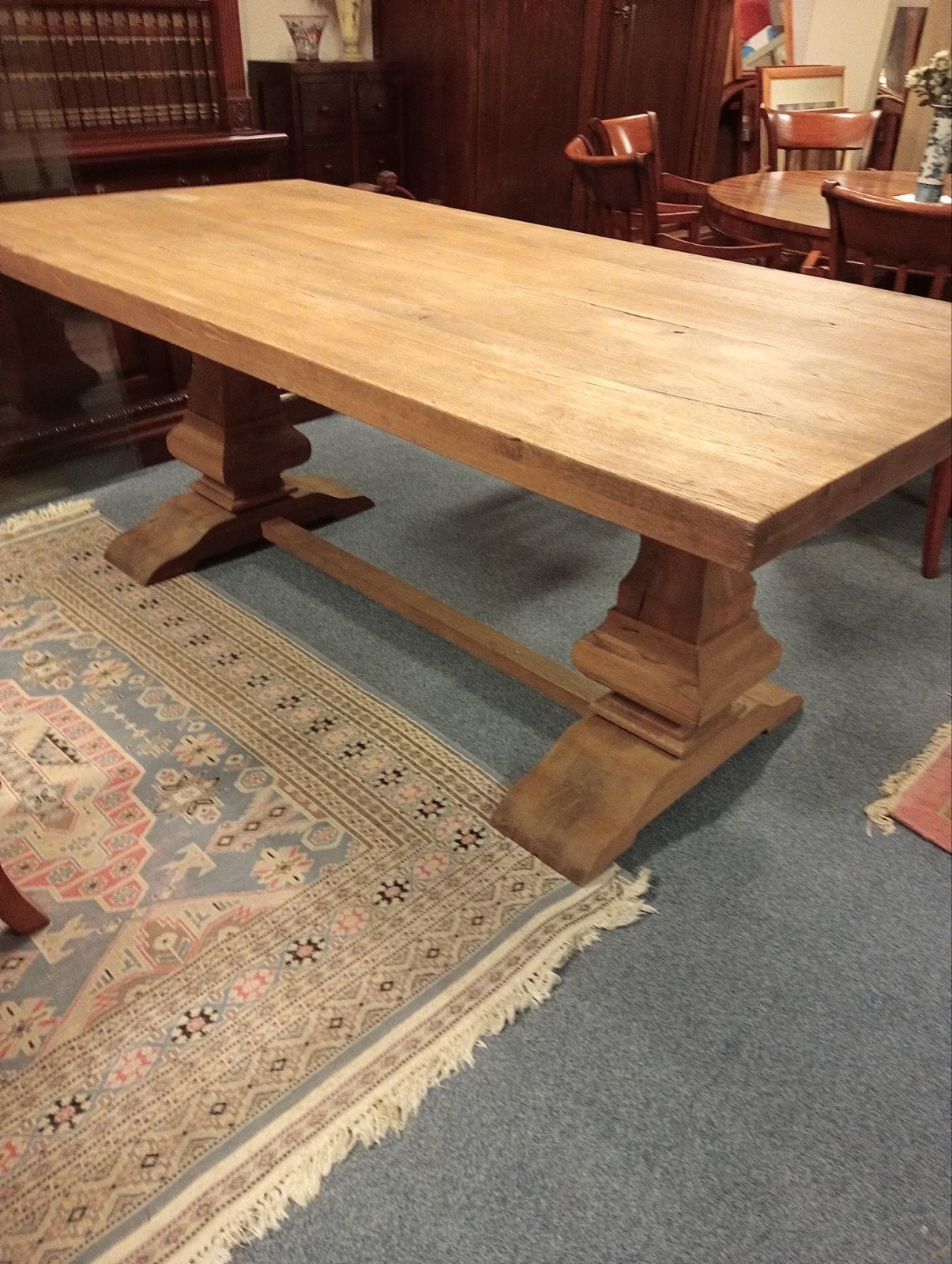 Klooster Tafel Massief eikenhout Nieuwstaat, Huis en Inrichting, Eikenhout, Nederland, Zo goed als nieuw, Vijf personen of meer