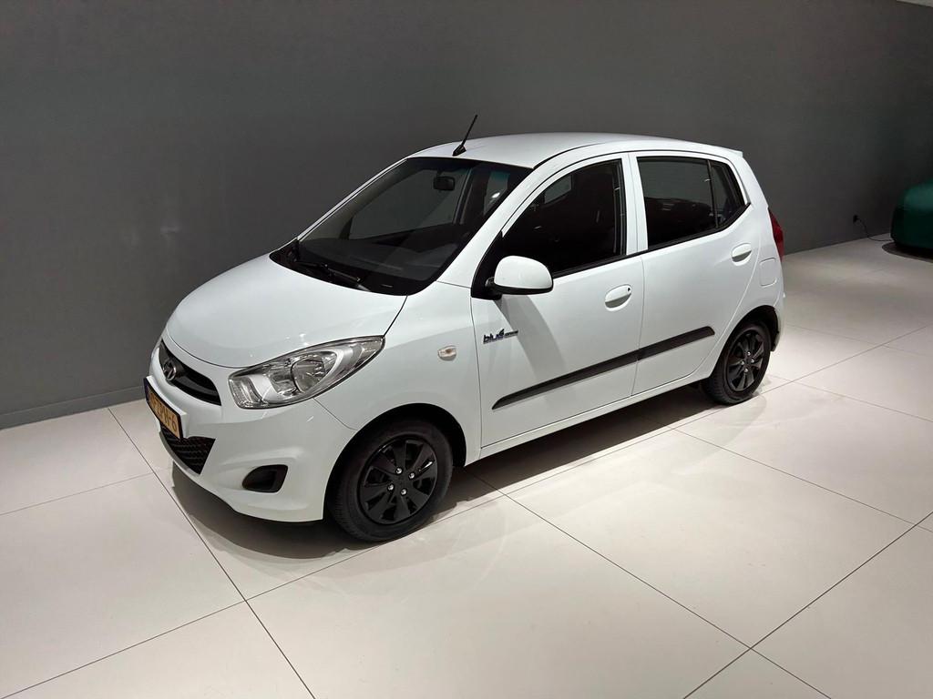 HYUNDAI I 10 1.0i 69pk Blué S&S i-Drive Cool AIRCO!, Auto's, Stof, Gebruikt, 400 kg, Wit