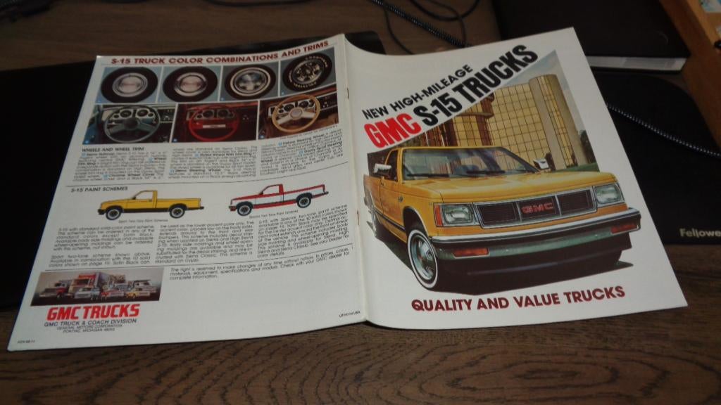 USA Folder GMC  S-15 TRUCKS  ,  1982, Verzenden, Nieuw, Overige merken