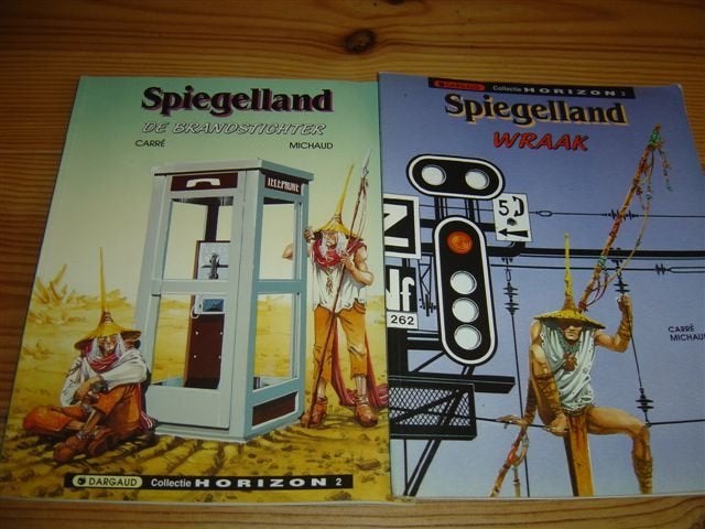 Te koop: 2 x spiegelland stripboeken., Meerdere stripboeken, Ophalen of Verzenden, Gelezen