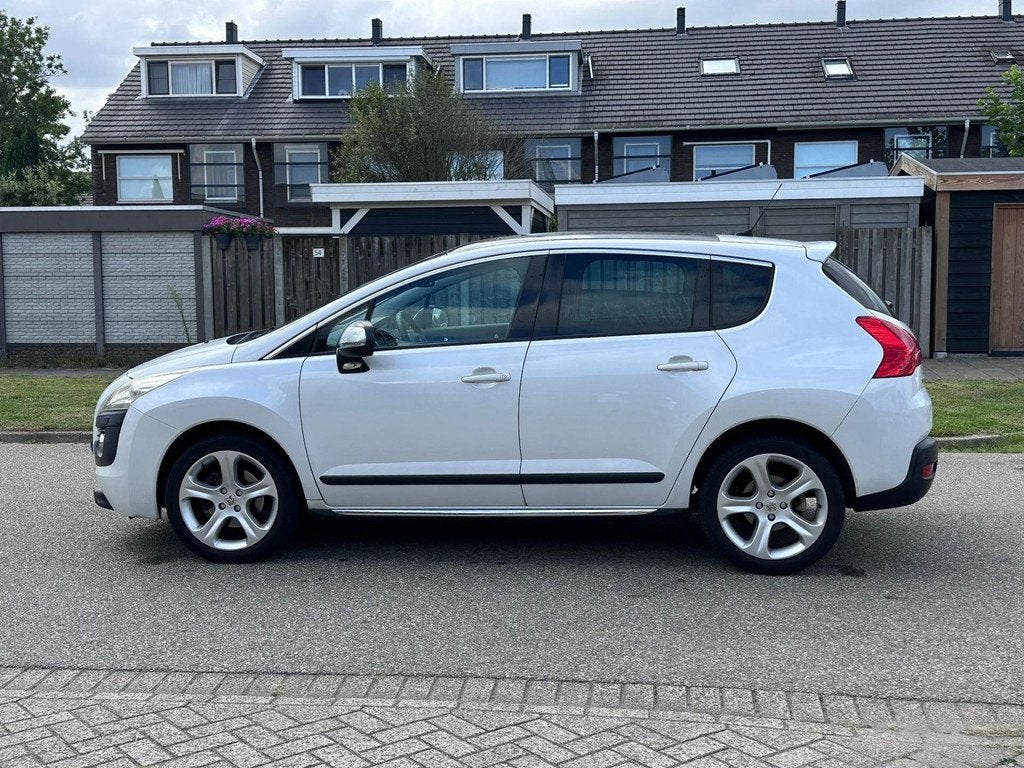 Peugeot 3008 1.6 THP GT Navigatie*Pano*Cruise*Clima*NAP*LM v, Voorwielaandrijving, Euro 5, Gebruikt, 1434 kg
