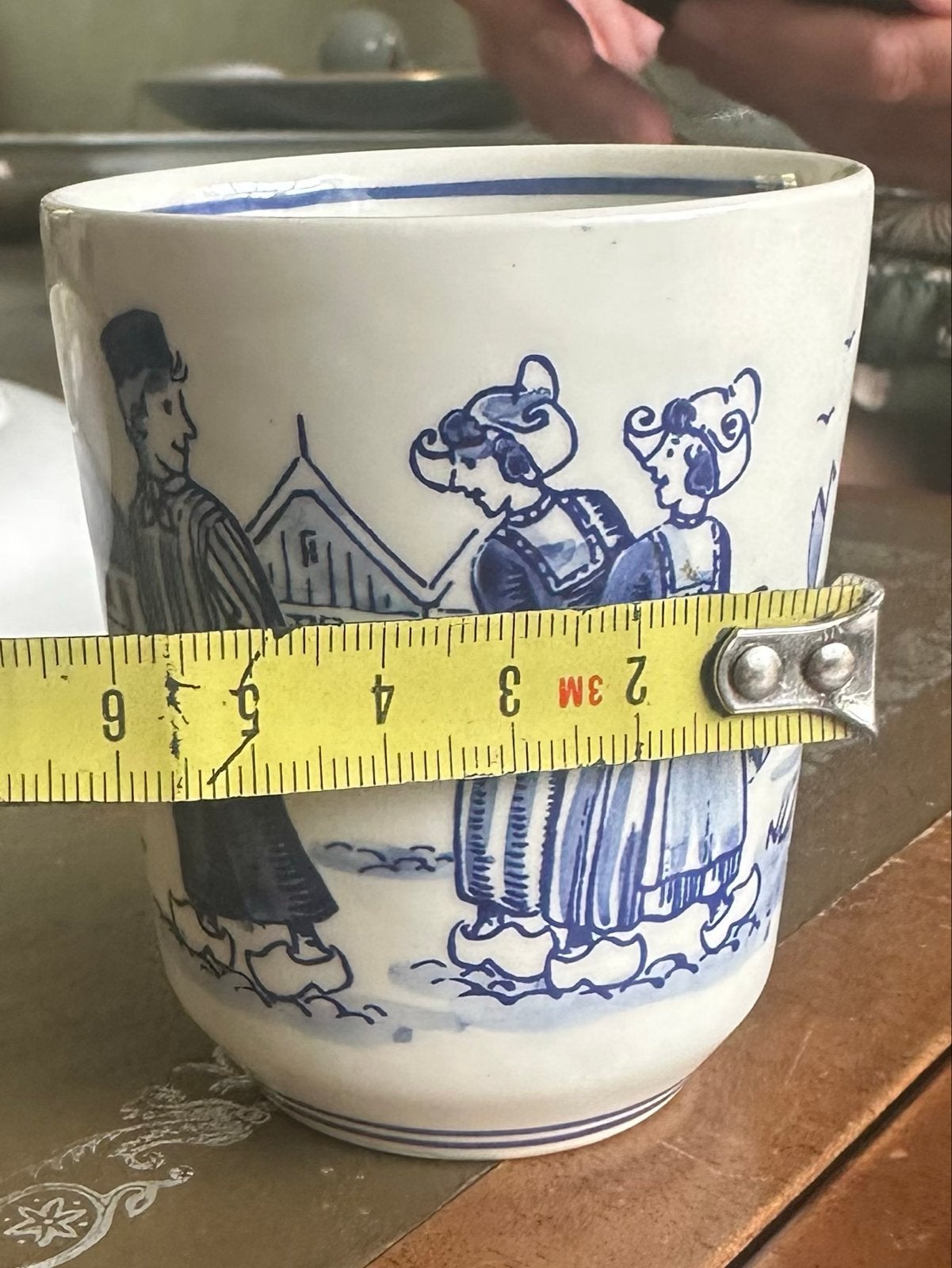 Handgeschilderde Delfts Blauw Royal G. Volendam beker, Ophalen of Verzenden