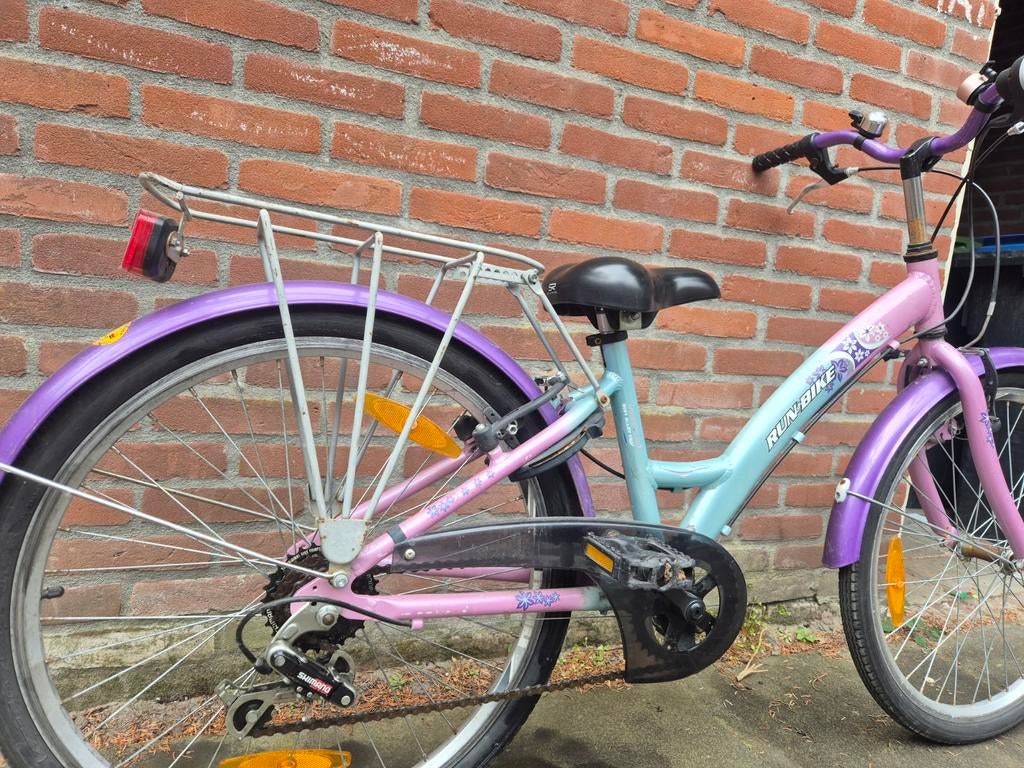 Vrolijke 26 inch Meisjesfiets Run&Bike., Fietsen en Brommers, Fietsen | Meisjes, Ophalen of Verzenden, Gebruikt, 26 inch of meer