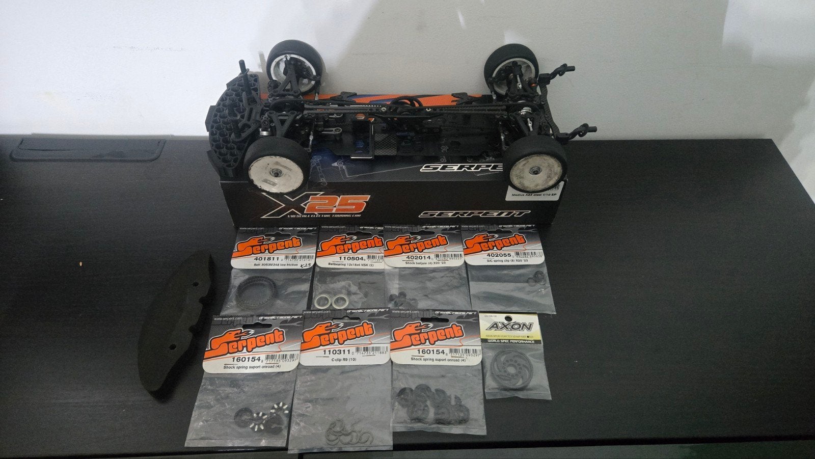 Serpent medius x25, Elektro, Ophalen of Verzenden, Zo goed als nieuw, Schaal 1:10