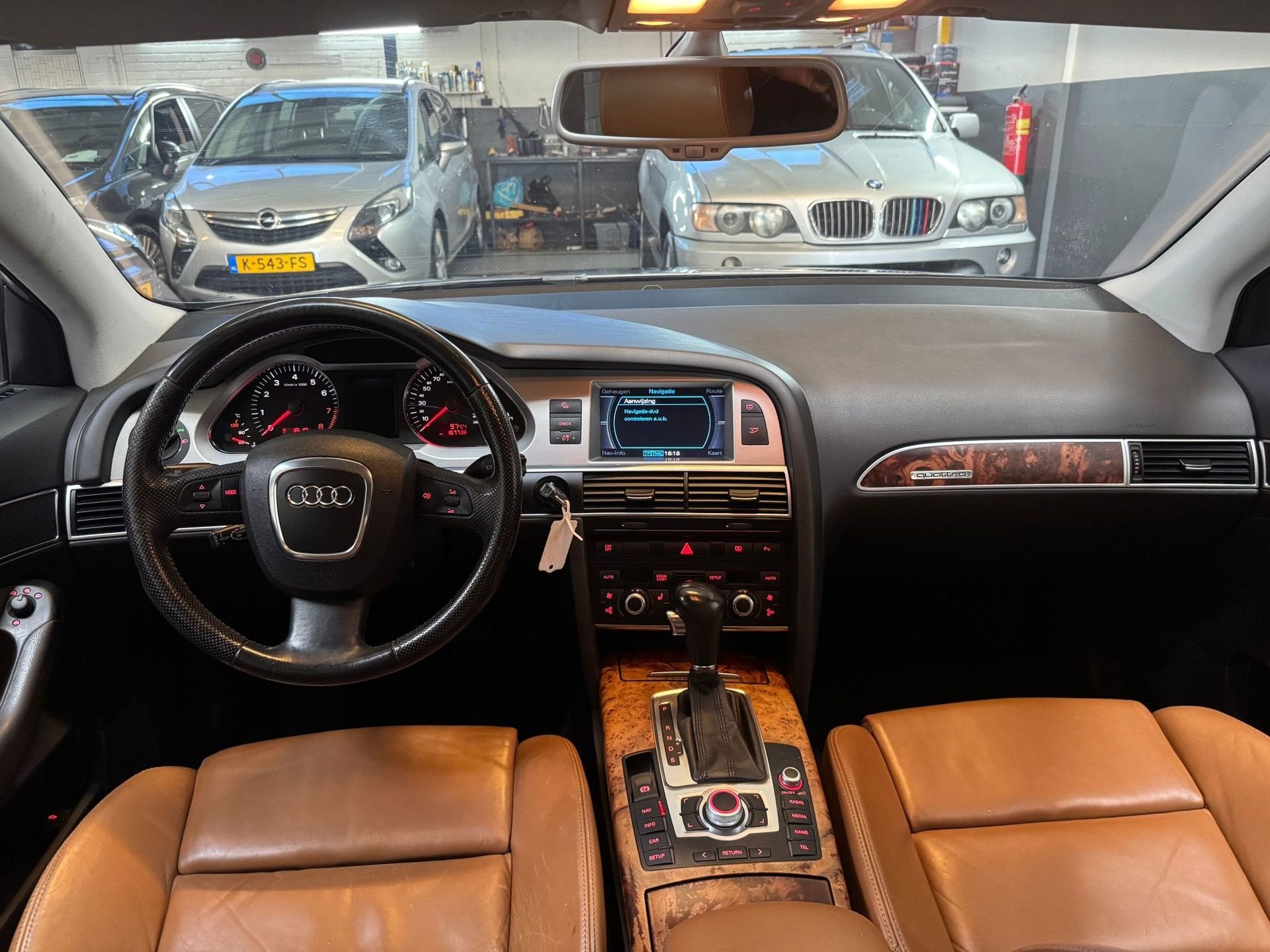 Audi A6 Limousine 3.2 FSI quattro Pro Line Business |AUT|SCH, Auto's, Audi, Automaat, Gebruikt, 1655 kg, Leder