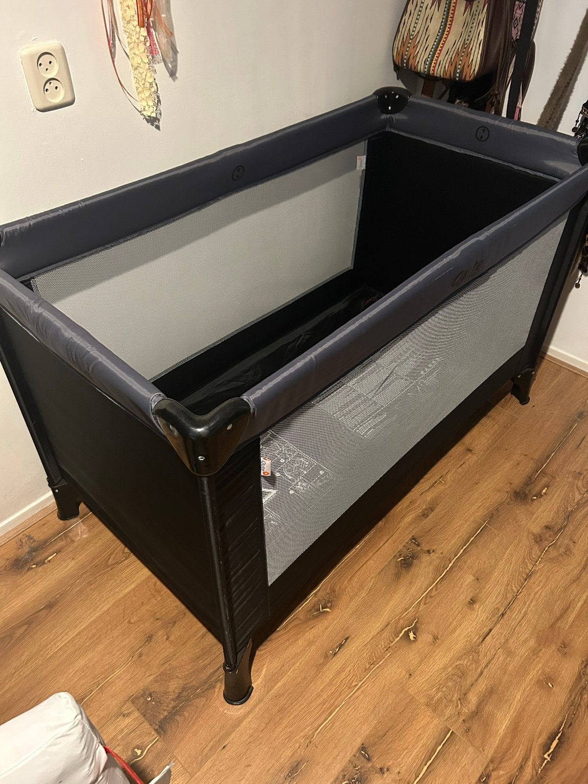Campingbedje Qute, Ophalen, Zo goed als nieuw, Minder dan 140 cm, Minder dan 70 cm