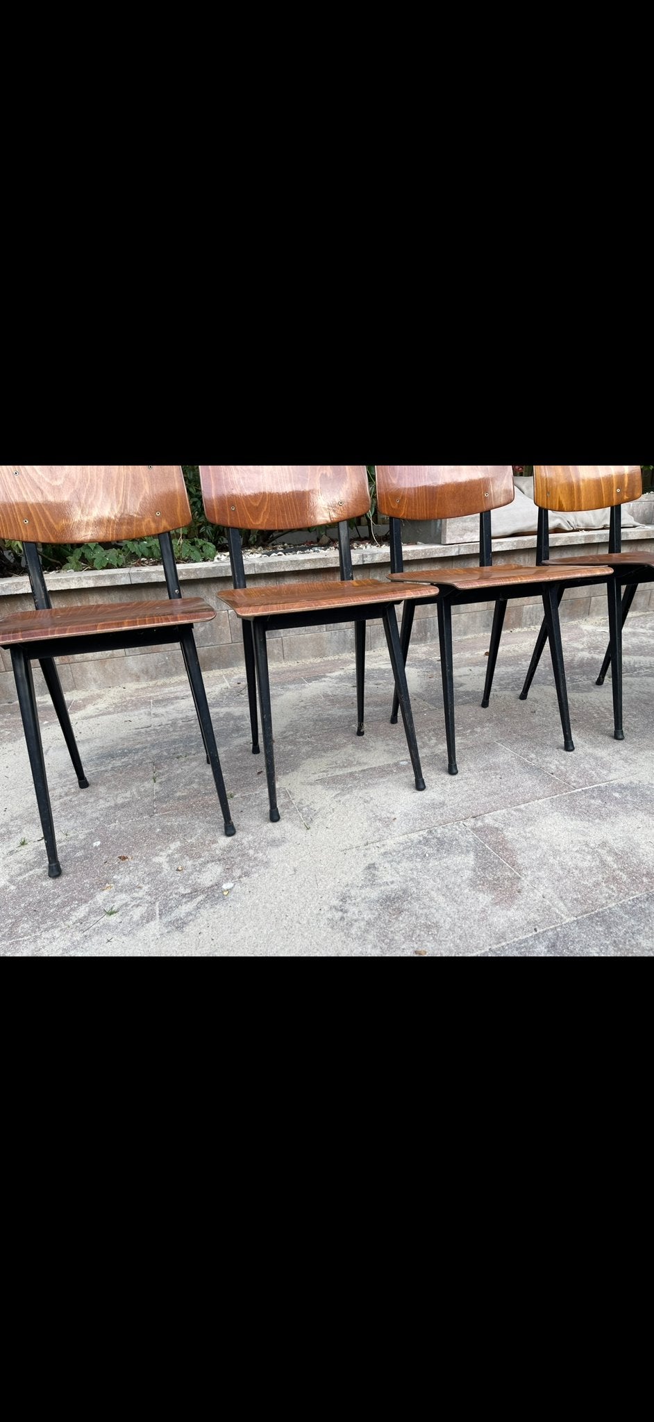 Set van 4 Vintage Houten Stoelen met Metalen Frame, Huis en Inrichting, Stoelen, Ophalen, Gebruikt, Overige kleuren, Vijf, Zes of meer stoelen