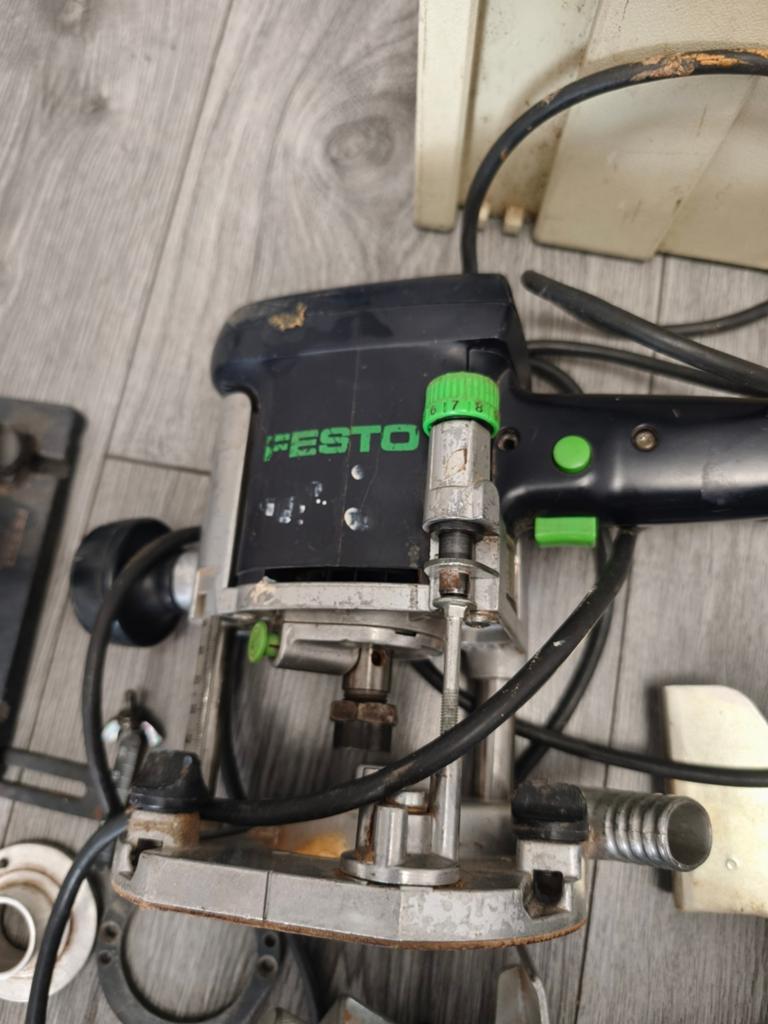 Festool Bovenfrees OF900E met koffer en accessoires, Ophalen of Verzenden