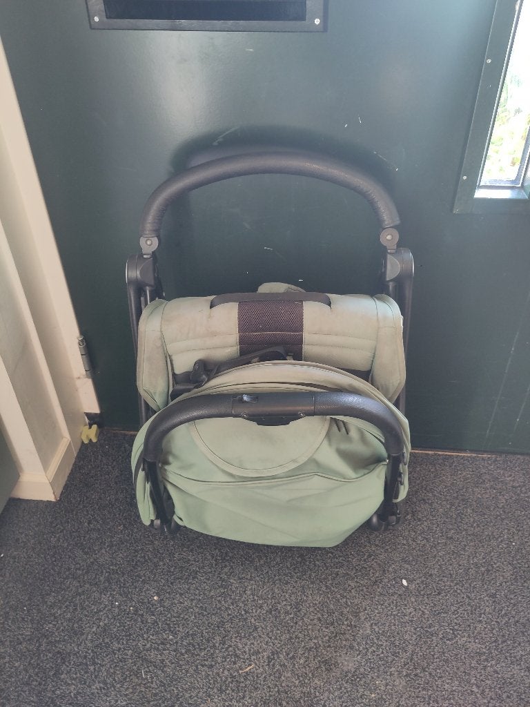 Hamilton kinderwagen, Ophalen, Gebruikt, Zonnekap