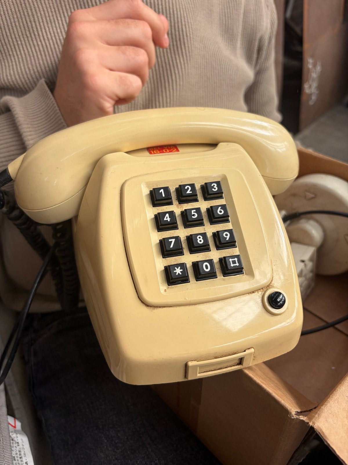 Vintage PTT druktoetstelefoon - Crèmekleurig, Ophalen of Verzenden, Gebruikt
