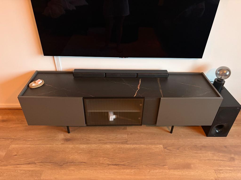 Tv meubel, Ophalen, Kunststof, Gebruikt, 150 tot 200 cm