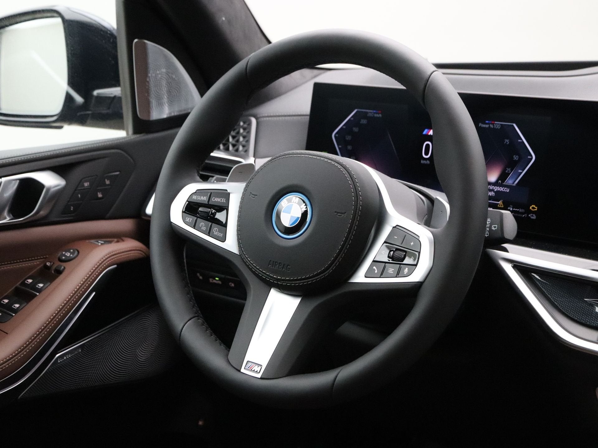 BMW X5 xDrive50e (bj 2026, automaat), Auto's, Automaat, X5, 2395 kg, Blauw