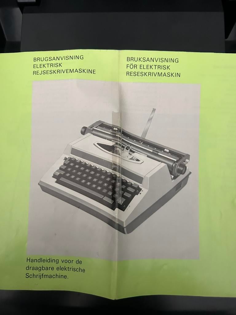 Vintage typemachine!, Diversen, Typemachines, Ophalen, Zo goed als nieuw