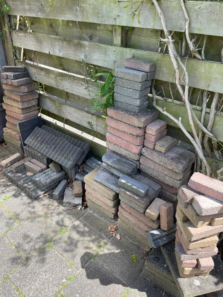 Gebruikte tuintegels - diverse - gratis, Tuin en Terras, Ophalen, Gebruikt, Overige typen, Minder dan 5 m²