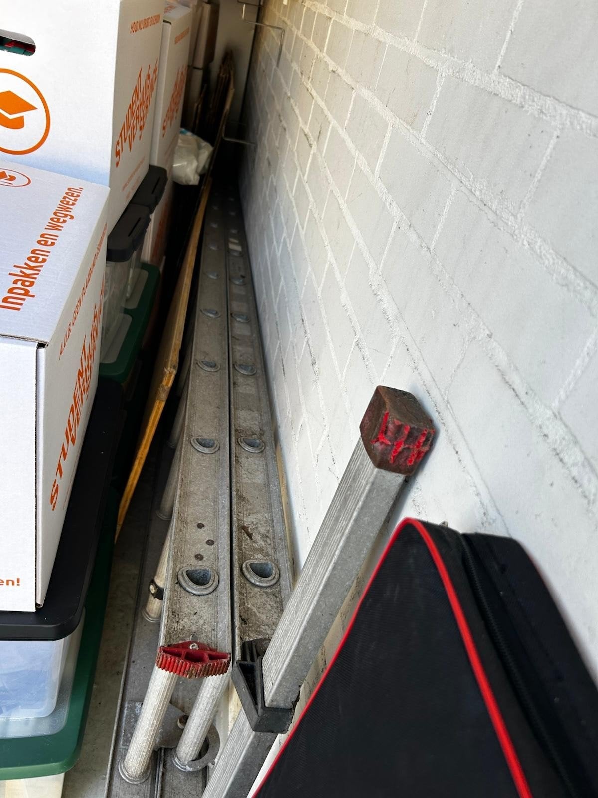 Altrex reformladder 2-delig, uitschuifbaar, Doe-het-zelf en Verbouw, Ladders en Trappen, Ophalen, Gebruikt, Ladder, Opvouwbaar of Inschuifbaar