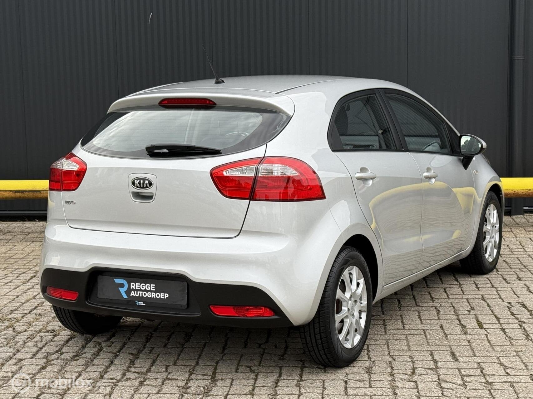 Kia Rio 1.2 CVVT Comfort Pack AIRCO | LM VELGEN, Auto's, 86 pk, Gebruikt, 4 cilinders, 1104 kg