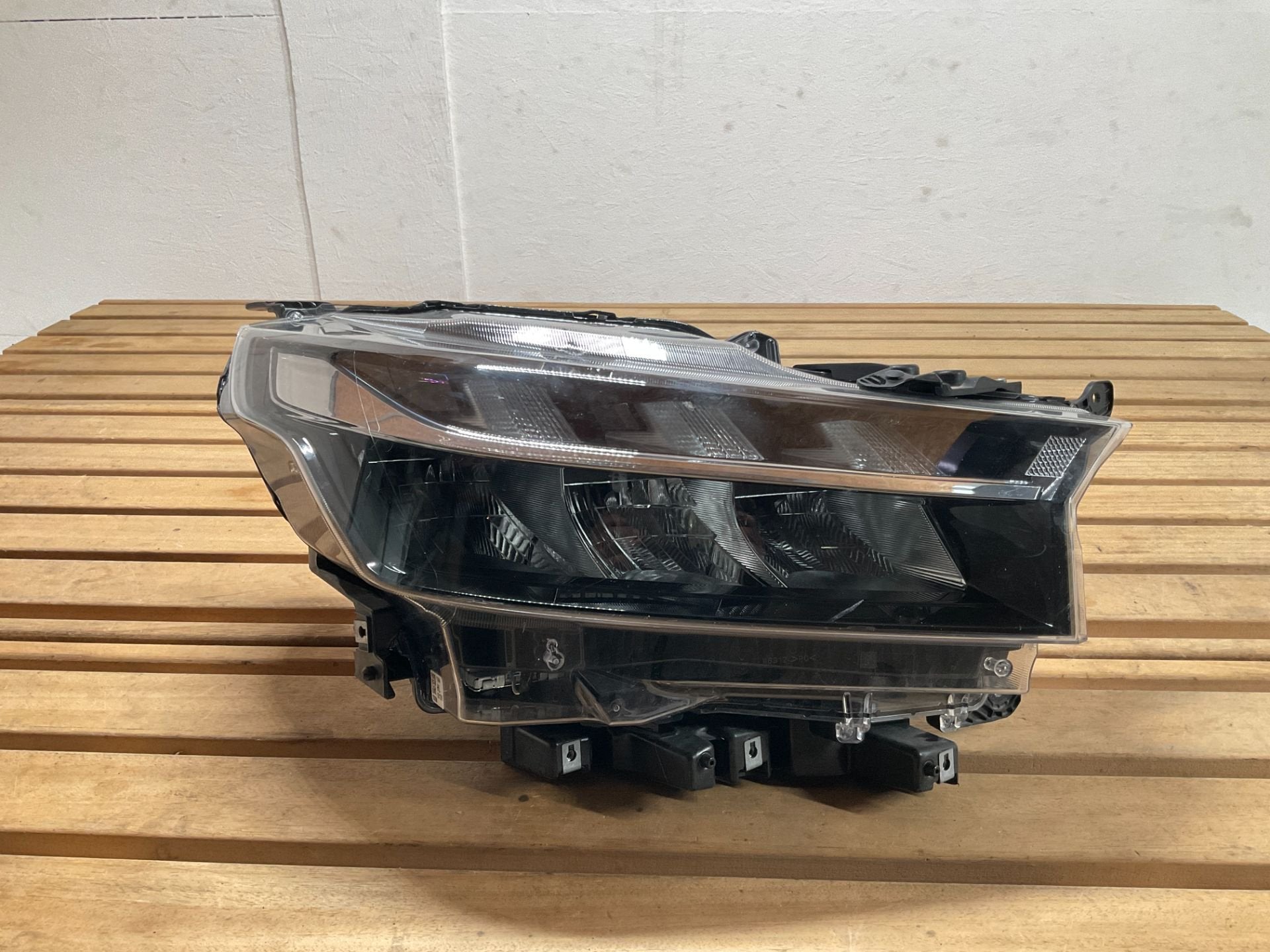 Koplamp Suzuki SX4 S-Cross Scross SX 4 6312R W6312 b5-540, Gebruikt, Info@suzuki.co.jp, Takatsuka-cho, Chuo-ku 300
432-8611  Hamamatsu