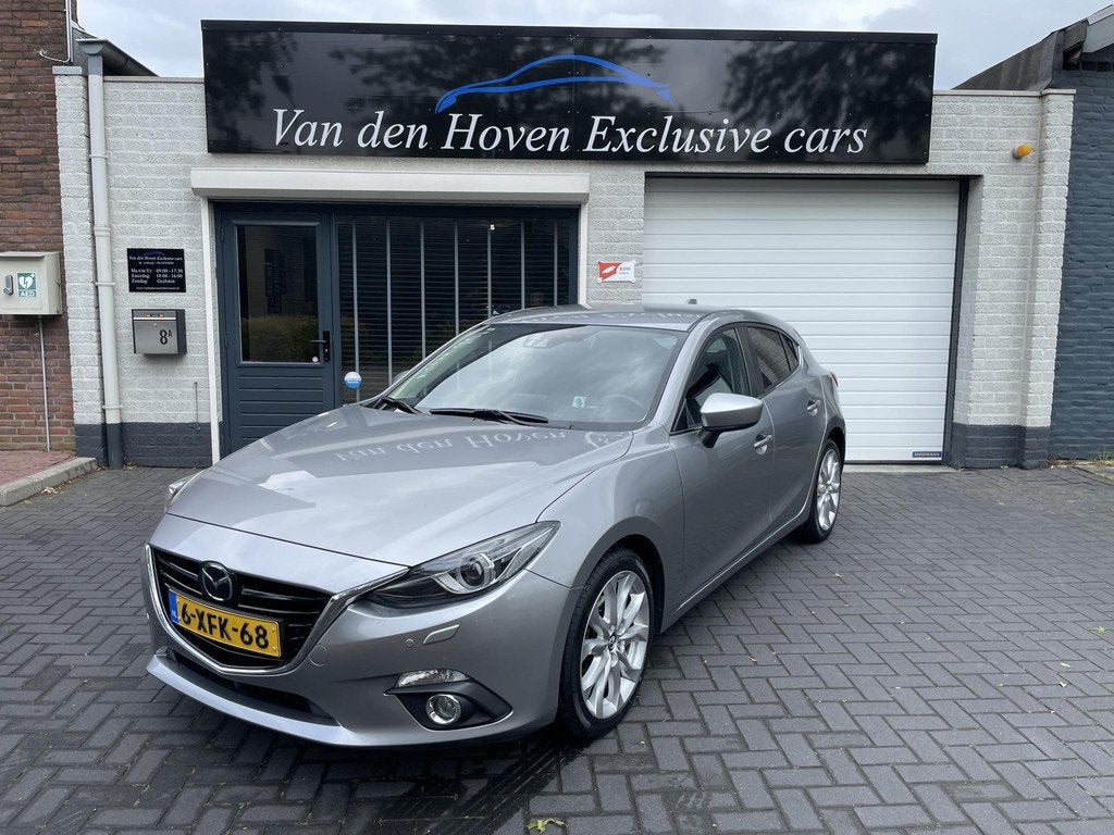 Mazda 3 2.0 HP GT-M HUD|DODEHOEK|BOSE|STOELVERW|NAVI|XENON, Auto's, Mazda, Voorwielaandrijving, 1195 kg, Gebruikt, Zwart