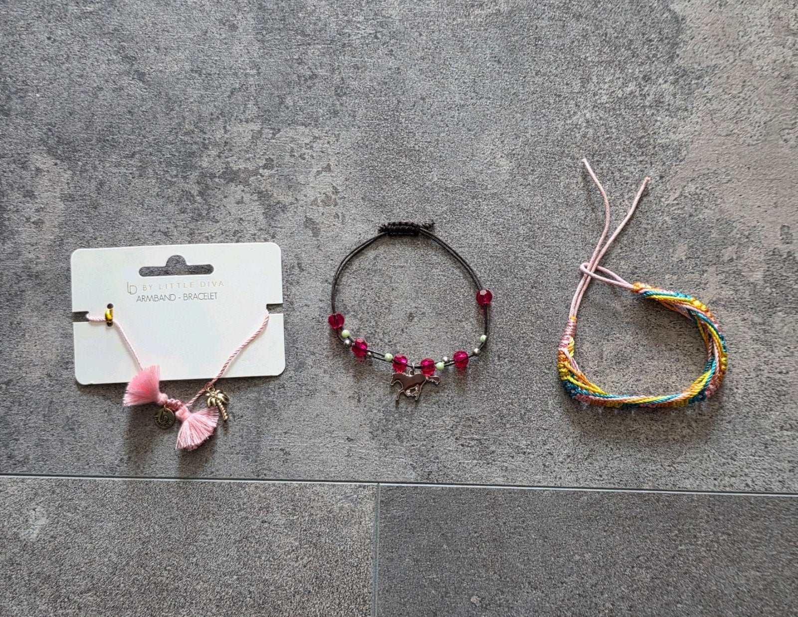 3 verschillende armbanden armbandjes armband NIEUW, Ophalen of Verzenden, Nieuw