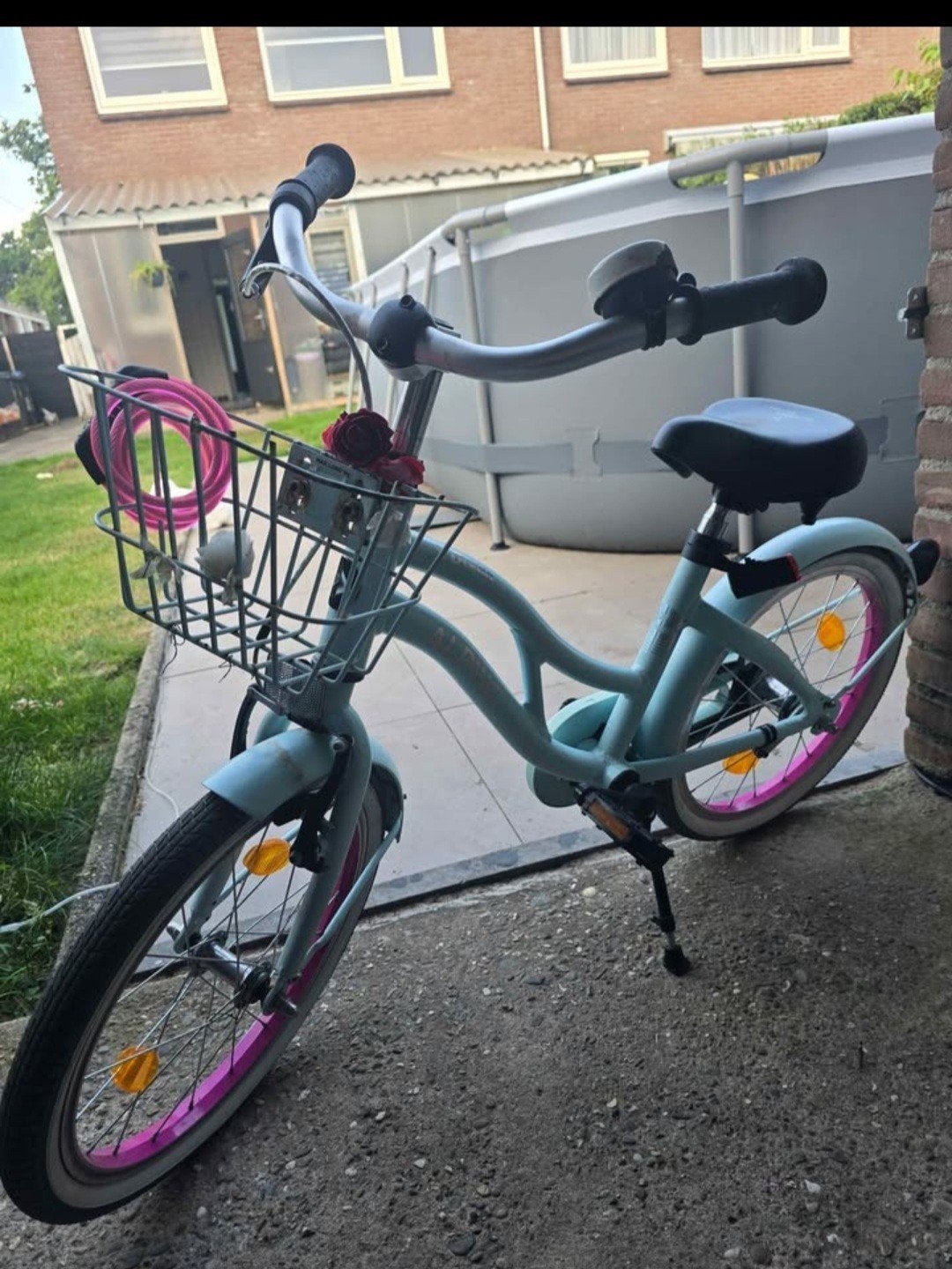 Leuke meisjesfiets met mandje - Zo goed als nieuw, Ophalen of Verzenden, Zo goed als nieuw, Terugtraprem, 16 tot 20 inch