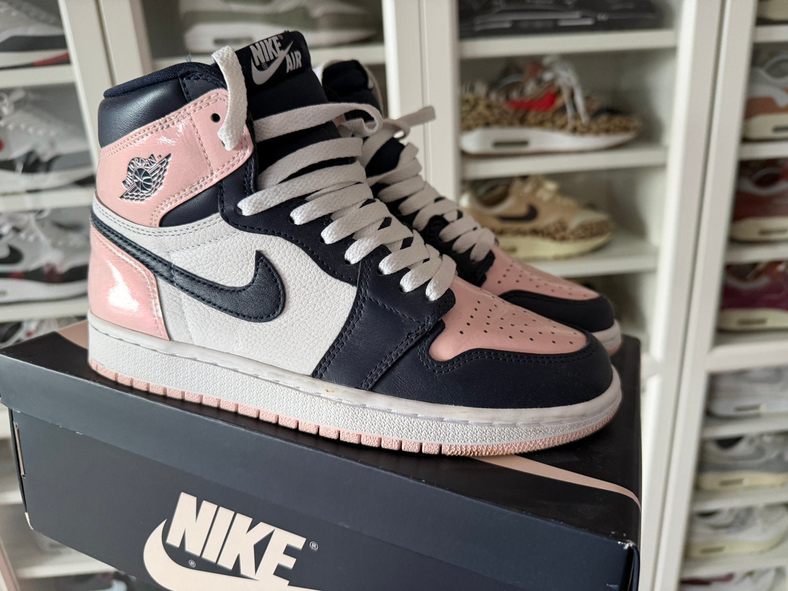 Jordan 1 High - Atmosphere, Ophalen of Verzenden, Zo goed als nieuw, Overige kleuren