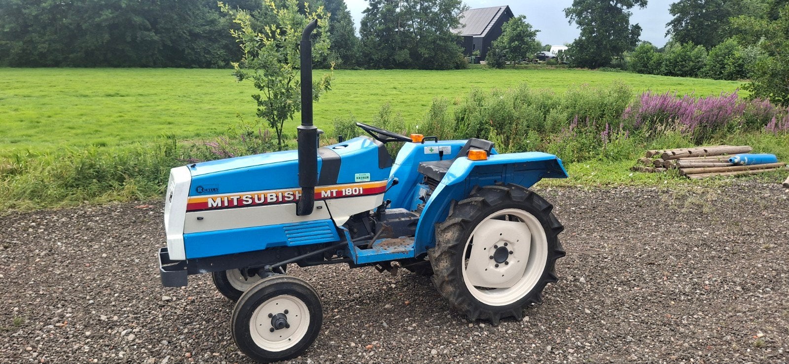 Tekoop mini trekker Mitsubishi 4cilinder 1801, Overige merken, Gebruikt, Tot 2500, Ophalen of Verzenden