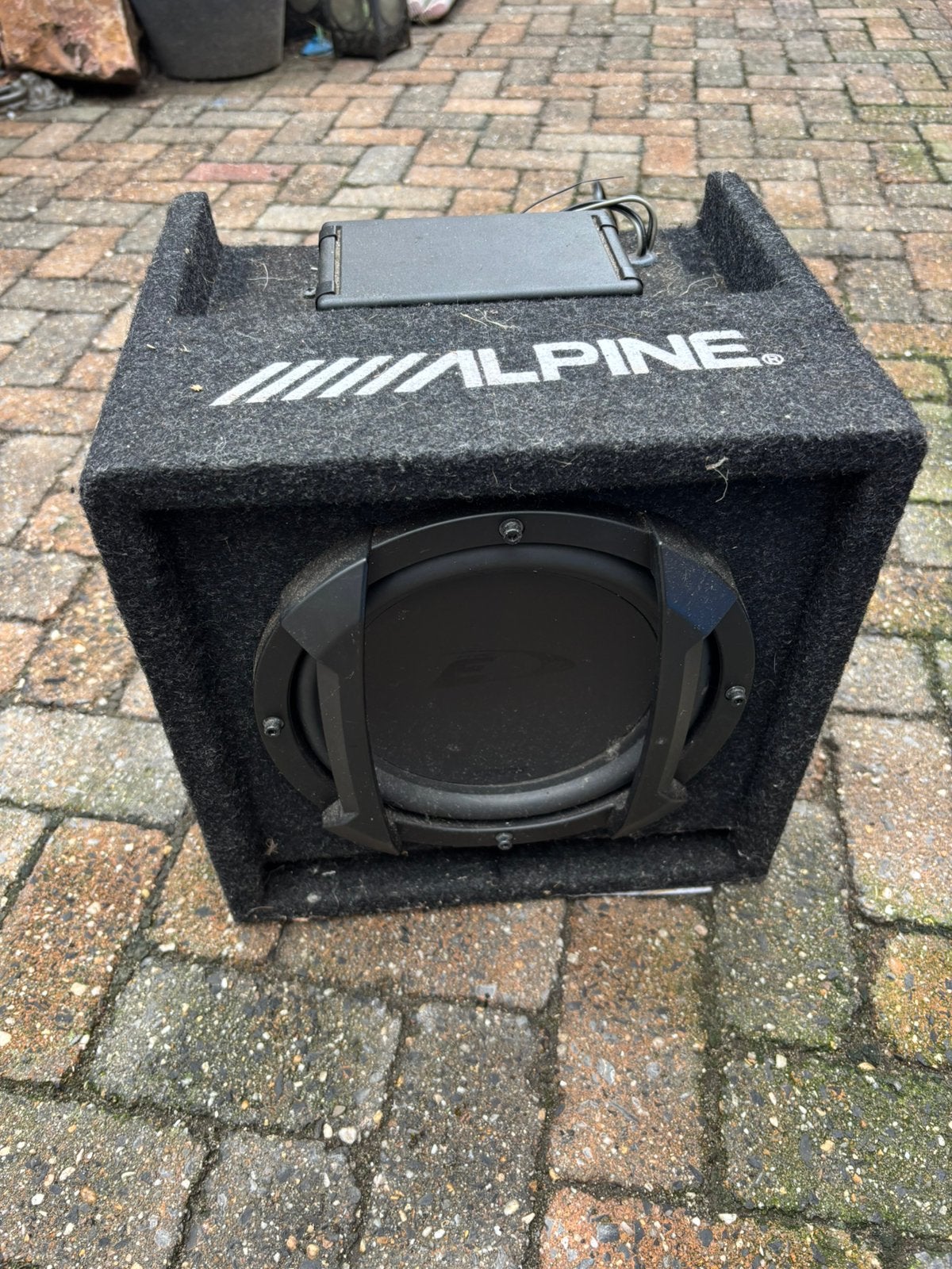 Alpine subwoofer, Ophalen, Gebruikt