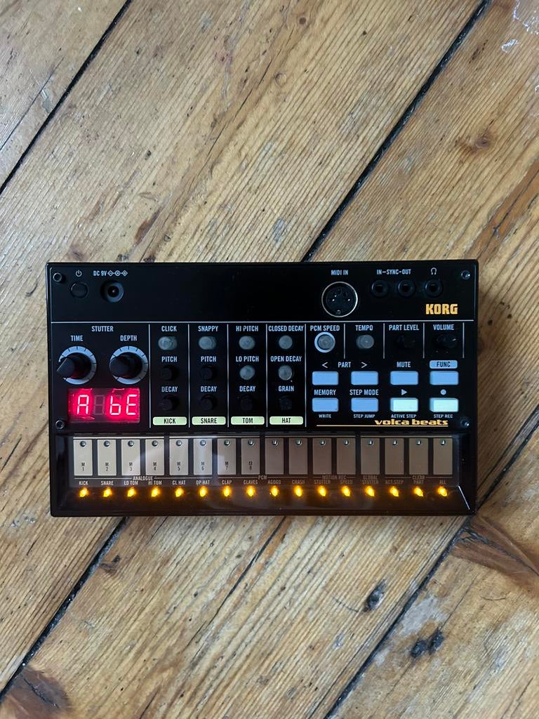 KORG Volca Beats, Muziek en Instrumenten, Ophalen of Verzenden, Zo goed als nieuw, Overige aantallen, Korg