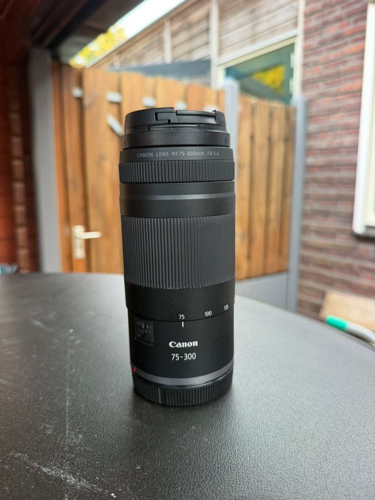 CANON RF 75-300mm & 18-45mm LENS - GLOEDNIEUW, Ophalen, Canon, Canon RF, Telelens