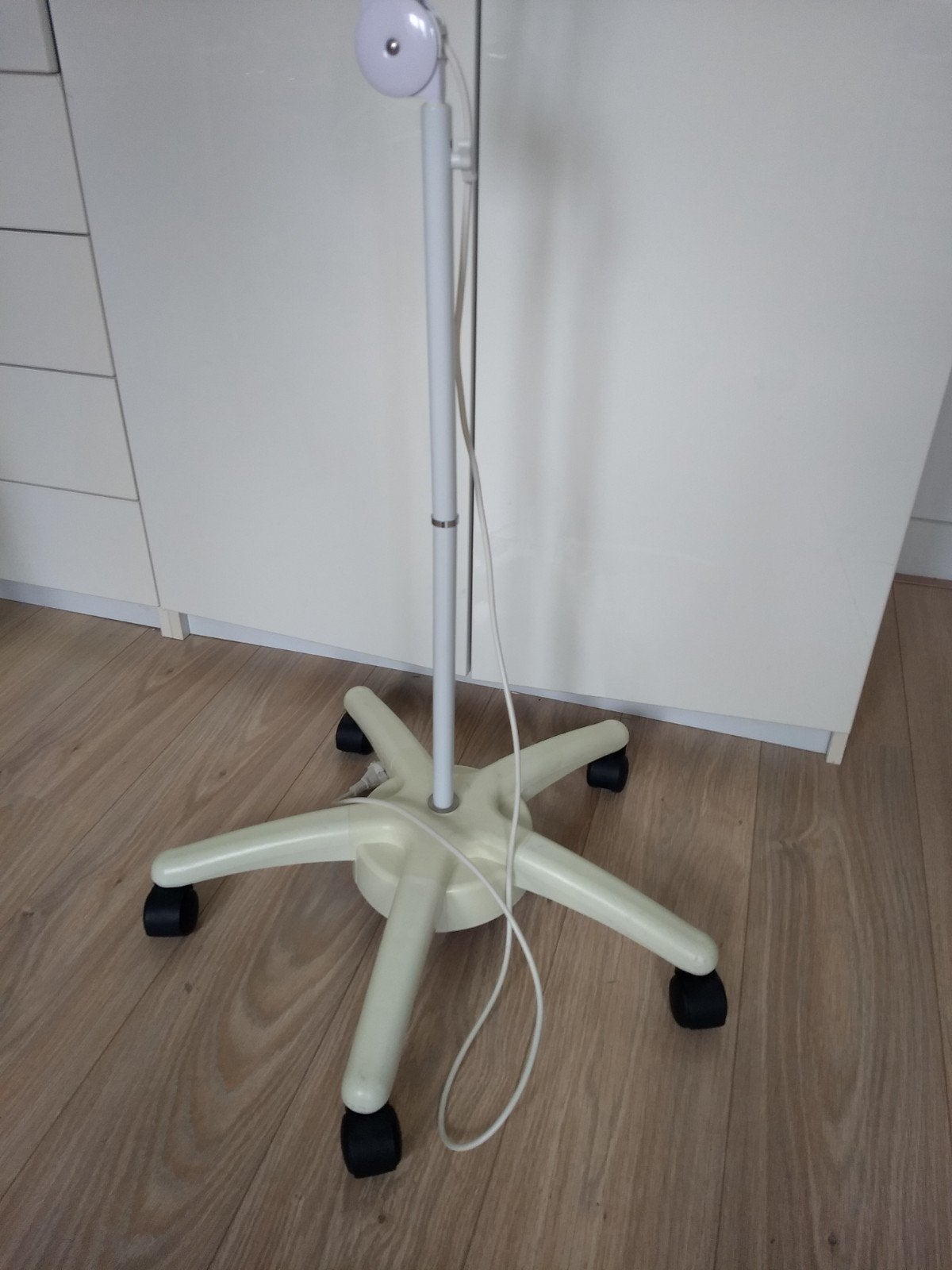 Led loeplamp op wielen statief Velleman professioneel Hobby, Ophalen, Zo goed als nieuw, Loeplamp