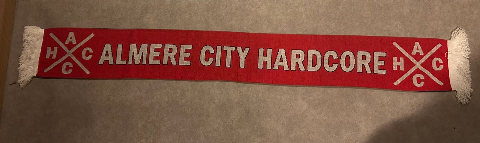 Almere City Hardcore sjaal, Ophalen of Verzenden, Zo goed als nieuw, Overige binnenlandse clubs, Vaantje of Sjaal