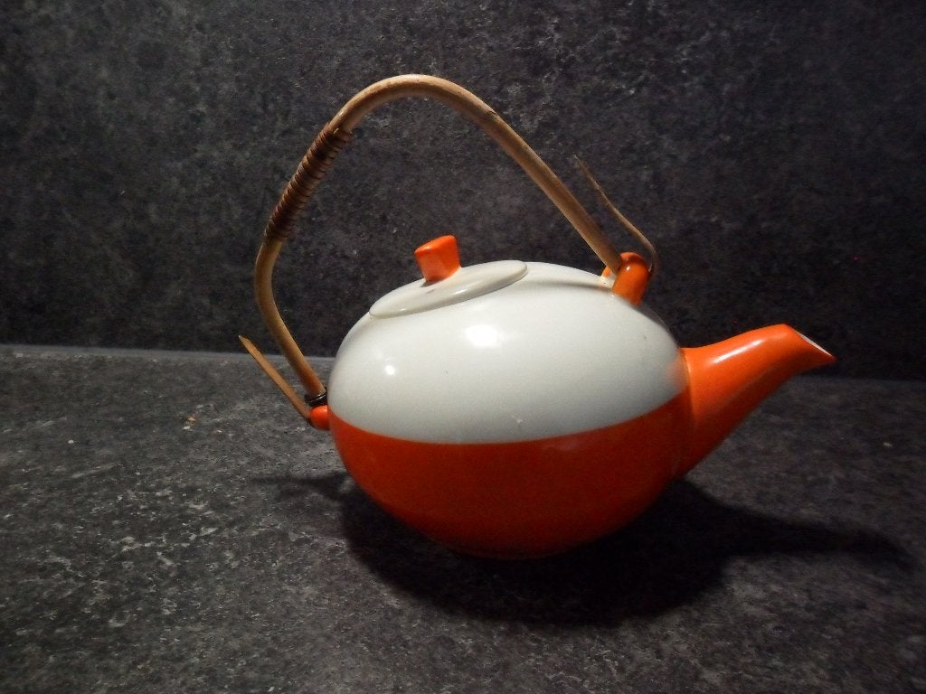 Vintage Royal Duchess Theepot - Hand Painted Oranje/Wit, Huis en Inrichting, Overige merken, Keramiek, Vintage, Ophalen of Verzenden
