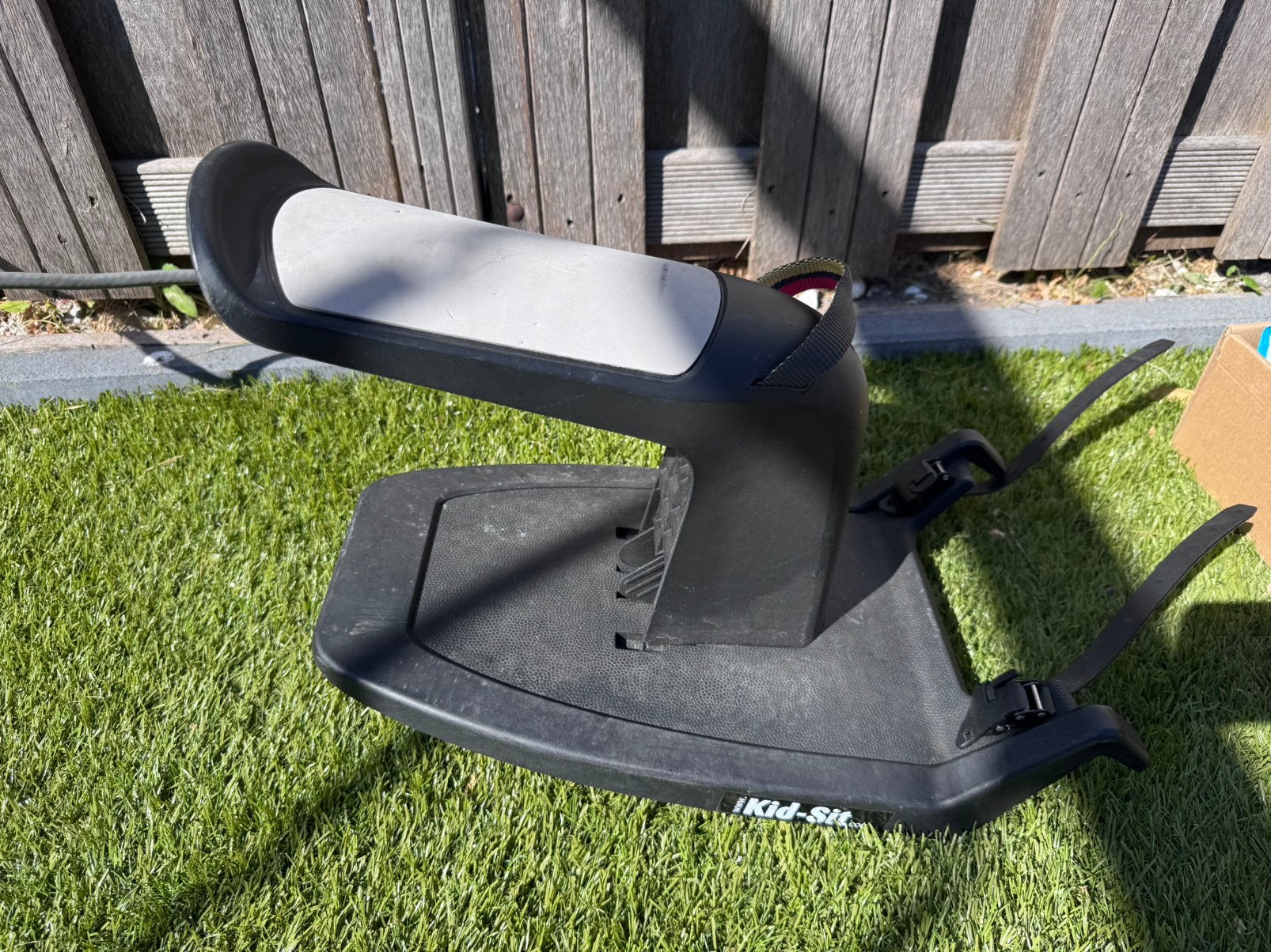 Kid-Sit Meerijdplankje Universeel zwart wit, Watersport en Boten, Wingsurfen, Ophalen, Zo goed als nieuw