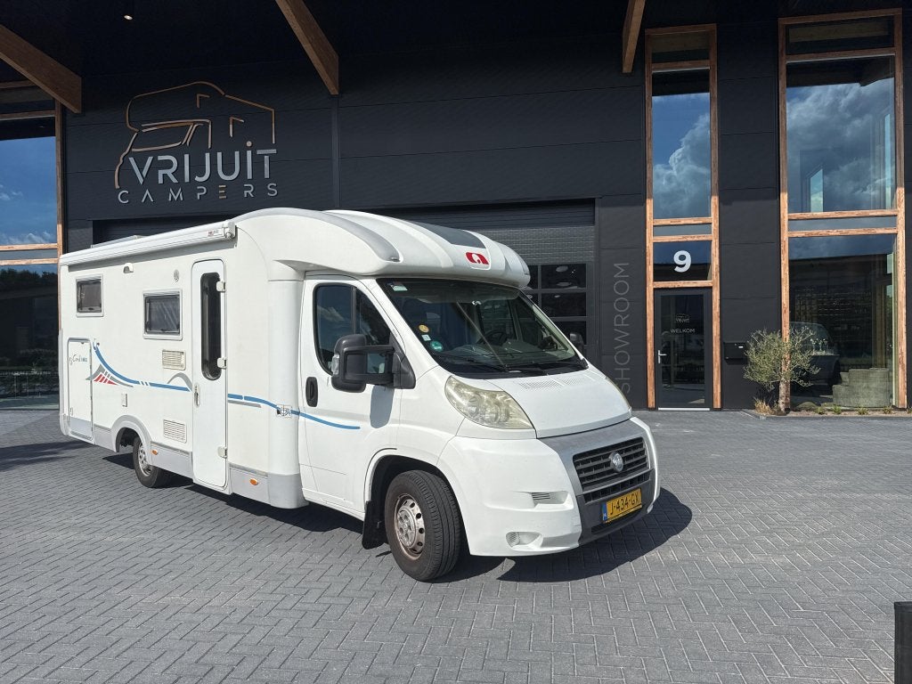 Adria Mobil Coral S, Caravans en Kamperen, Campers, Overige merken, Ringverwarming, Bedrijf, Koelkast