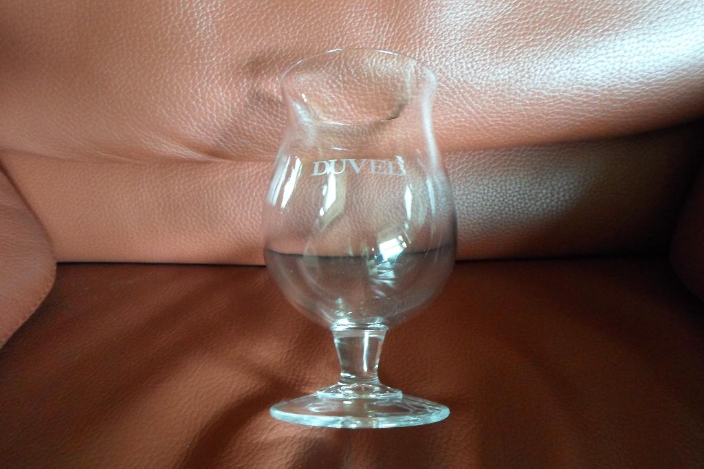 Duvel Glas Dubbele Ring Voet, Ophalen of Verzenden, Zo goed als nieuw, Glas of Glazen, Duvel