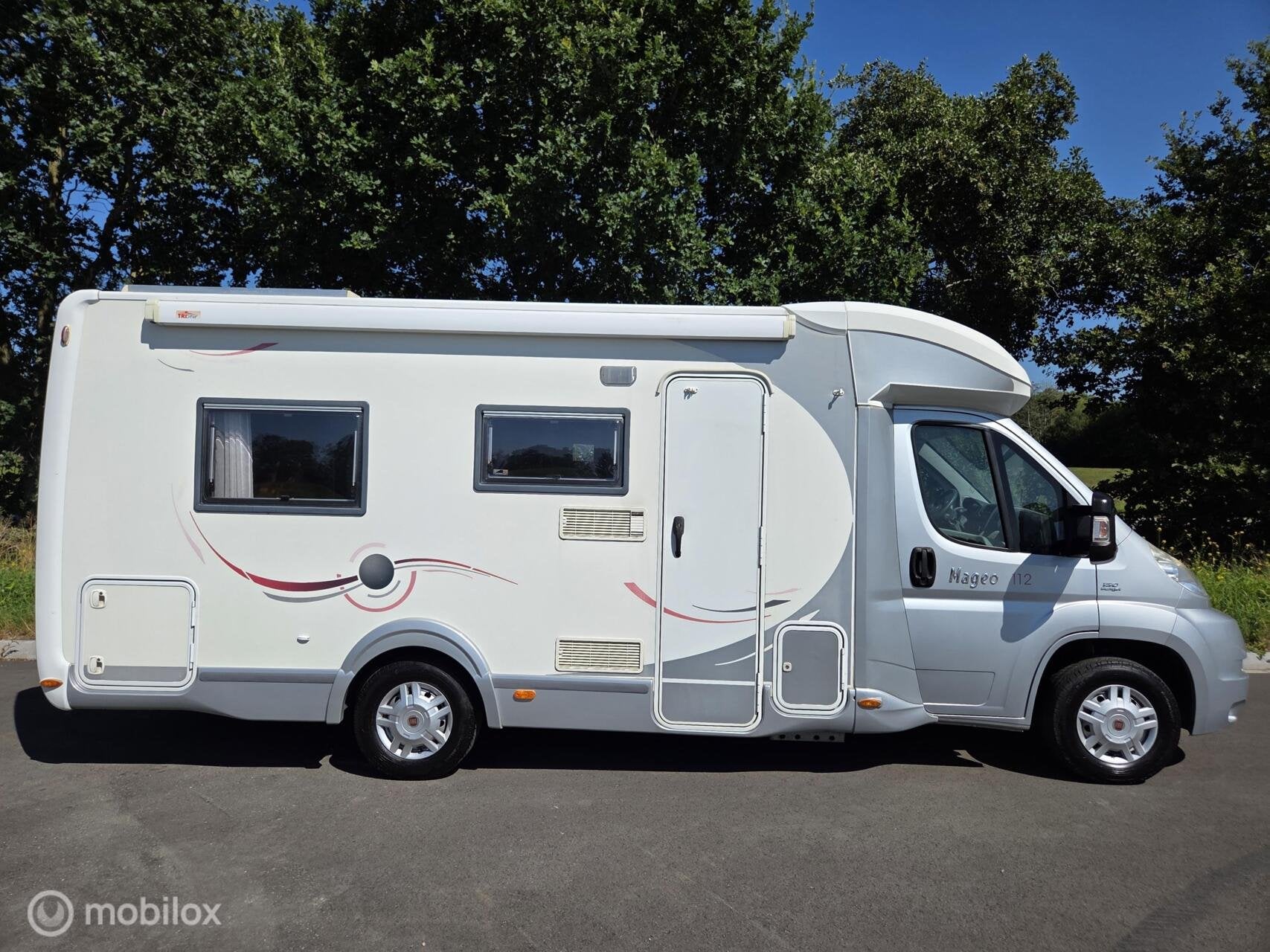 Challenger MAGEO 112 2009 ☆131pk, Queensbed, Airco, Solar, Caravans en Kamperen, Campers, Koelkast, Luifel, 6 tot 7 meter, Bedrijf