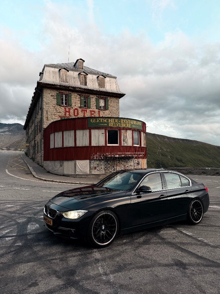 BMW 3-Serie 2.0IX 320 135KW Aut8 (f30) 2012 Zwart, Automaat, Euro 5, Zwart, 4 cilinders