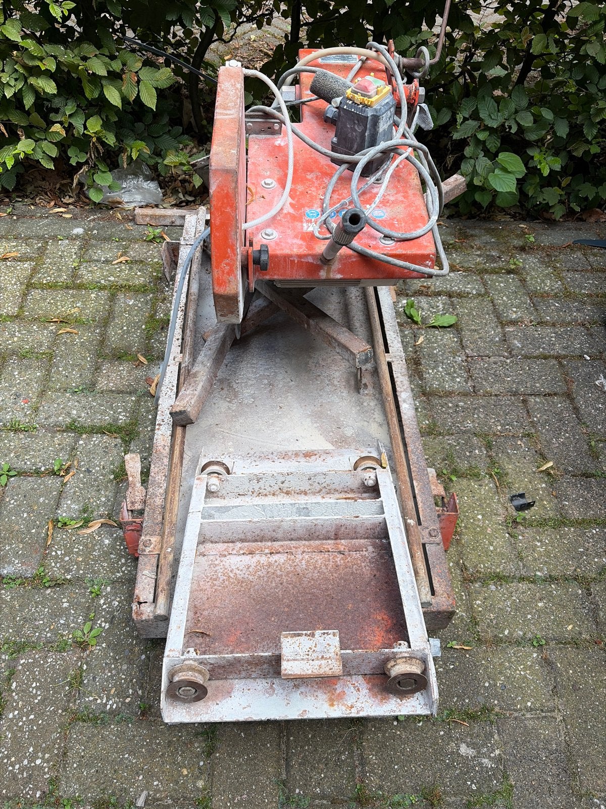 Benetiere Tegelzaag/steenzaag Krachtige Zaag voor Tegelwerk, Doe-het-zelf en Verbouw, Gereedschap | Zaagmachines, Ophalen, Gebruikt