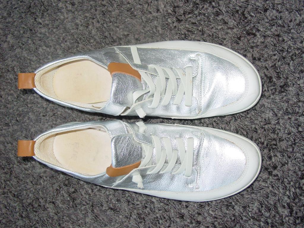 Damesschoenen maat 8,5, Kleding | Dames, Schoenen, Overige kleuren, Ophalen of Verzenden, Sneakers of Gympen, Zo goed als nieuw