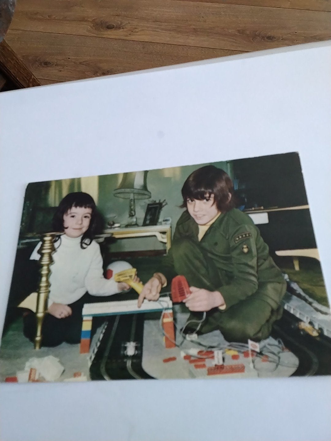 Vintage foto van kinderen met speelgoed, jaren '70, Ophalen of Verzenden, 1960 tot 1980