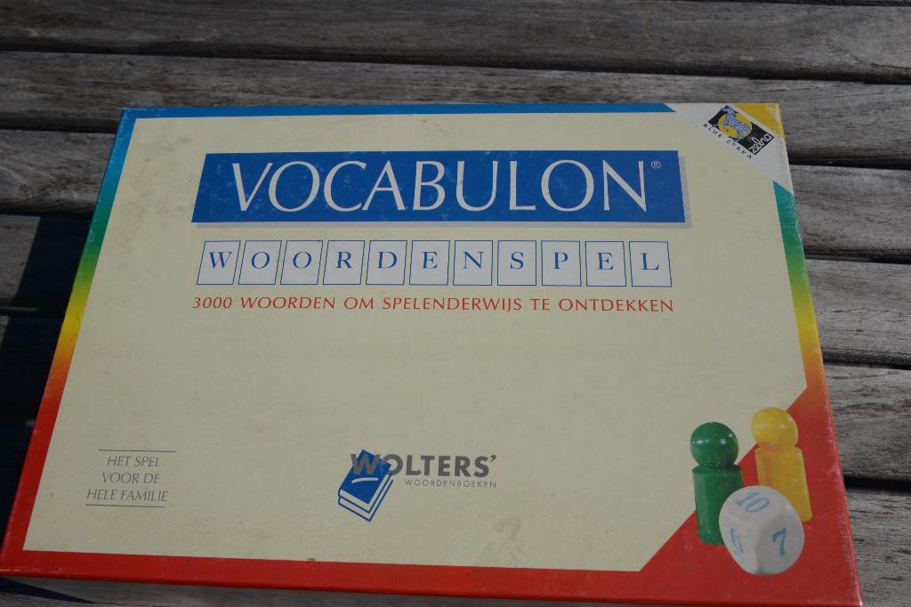 Vocabulon - Woordenspel., Drie of vier spelers, Ophalen of Verzenden, Nieuw, Wolters Noordhoff