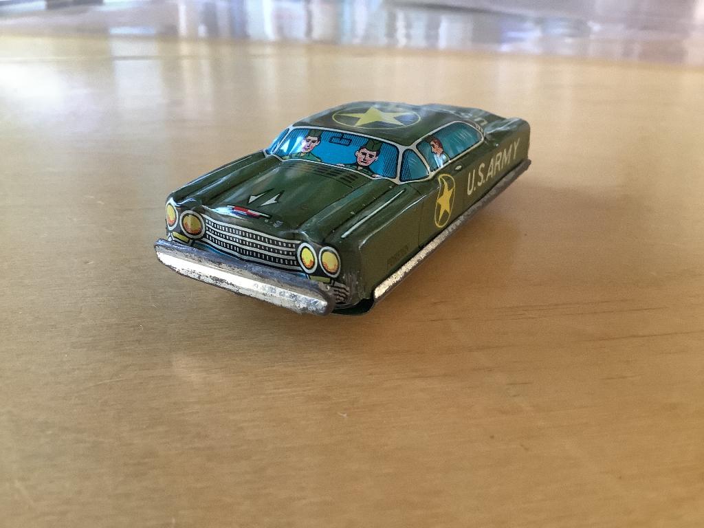 Blikken speelgoedauto, U.S. Army, Ophalen