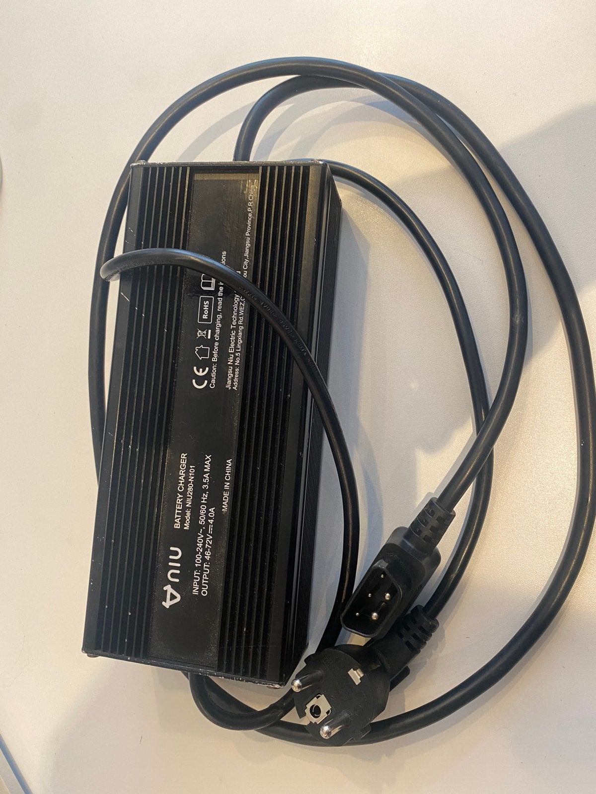 Niu 46-72V  4A Oplader lader charger, Ophalen, Zo goed als nieuw