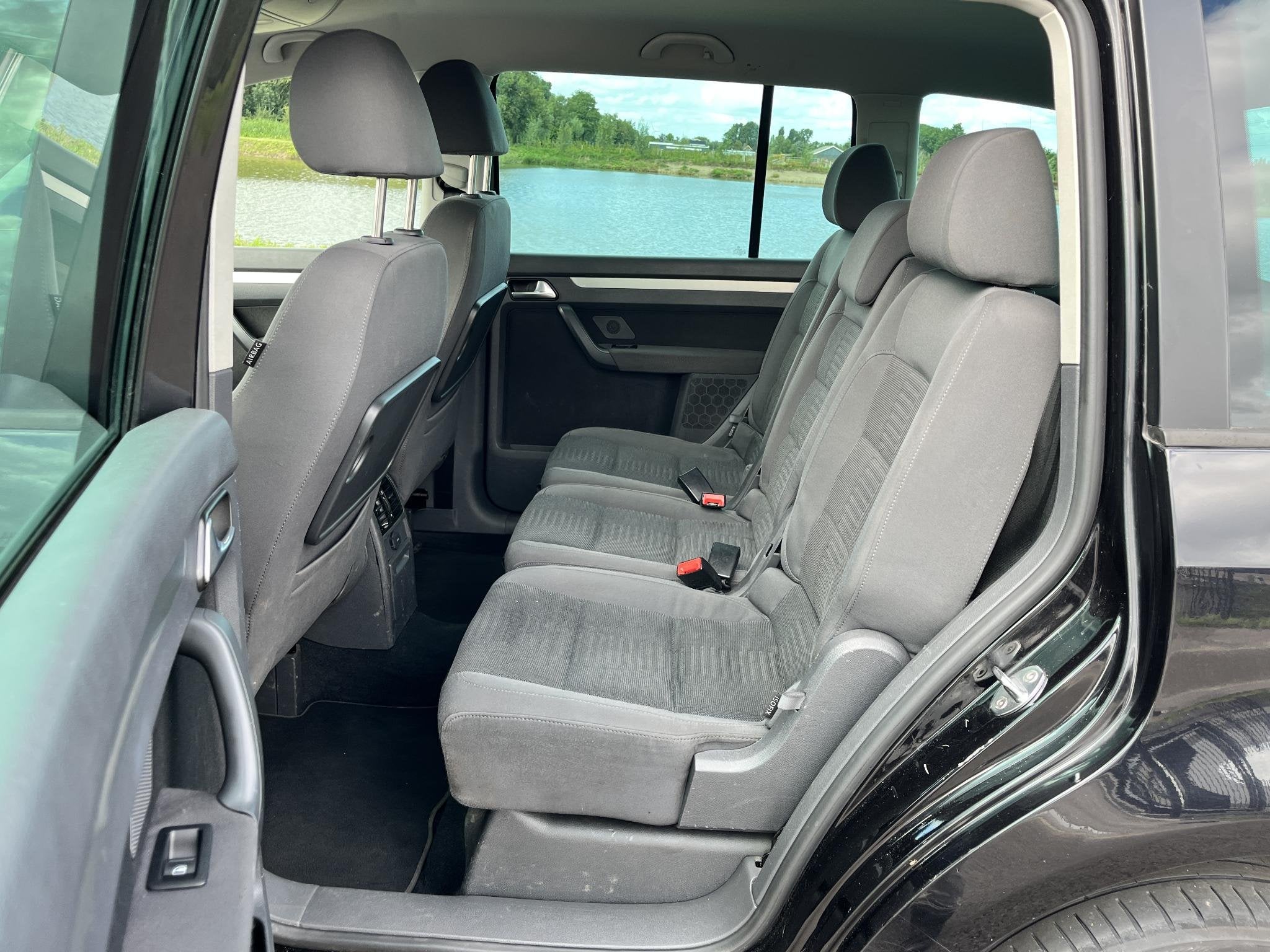 Foto 14 van Volkswagen Touran 1.4 TSI Highline Clima, cruise, stoelverwa