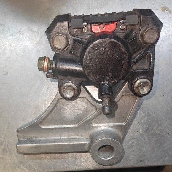 Suzuki GSX-R1100 achterrem klauw, schijf+nieuwe remblokken, Ophalen of Verzenden, Gebruikt