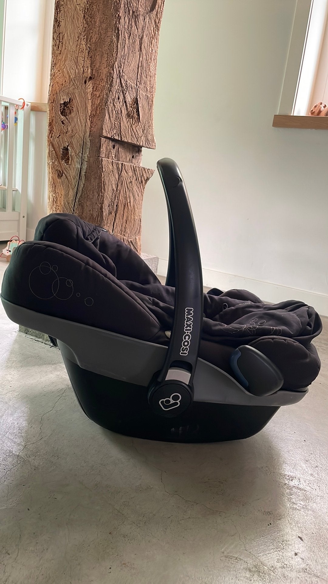 Maxicosi Pebble, met voetenzak en evt. isofix-base, Gebruikt, Ophalen of Verzenden, Isofix, 0 t/m 13 kg