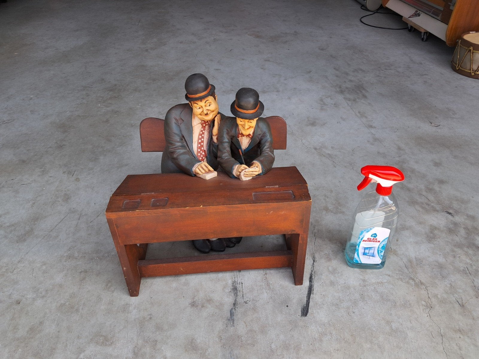 Prachtige beeld Laurel en Hardy in de schoolbank 50 cm breed, Ophalen, Eu, Beeldje, Replica of Model, Eu
