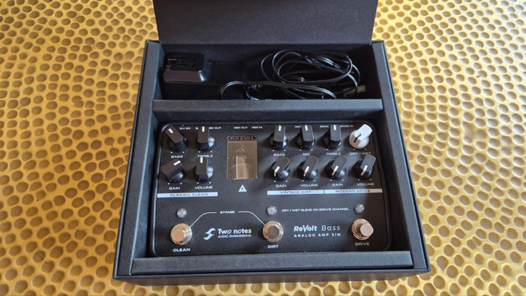 Basgitaar preamp Two Notes Bass Revolt, Muziek en Instrumenten, Effecten, Ophalen of Verzenden, Zo goed als nieuw, Overige typen