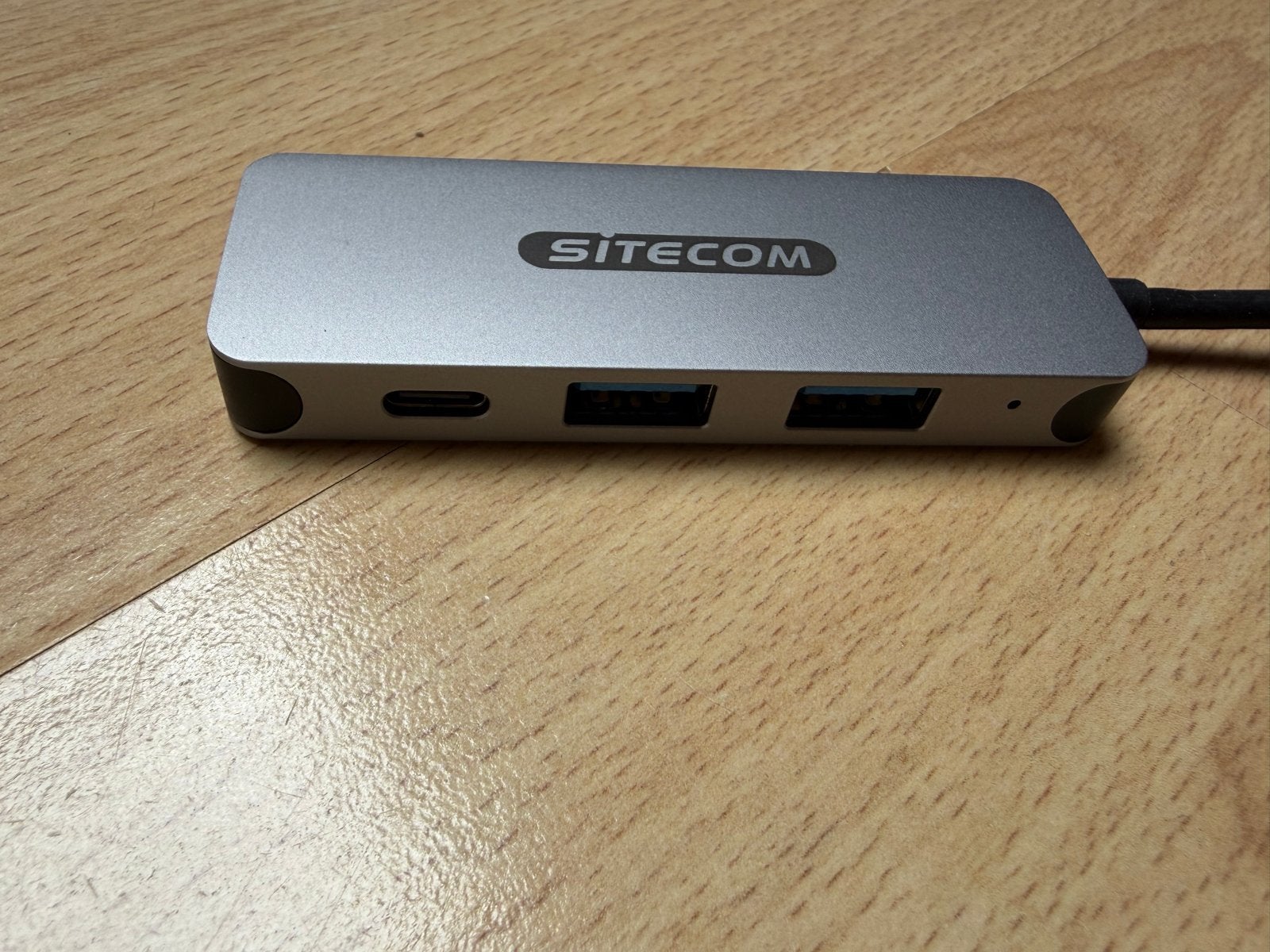 Sitecom USB-C naar 2x USB-A  en usb c adapter in goede staat, Ophalen, Zo goed als nieuw